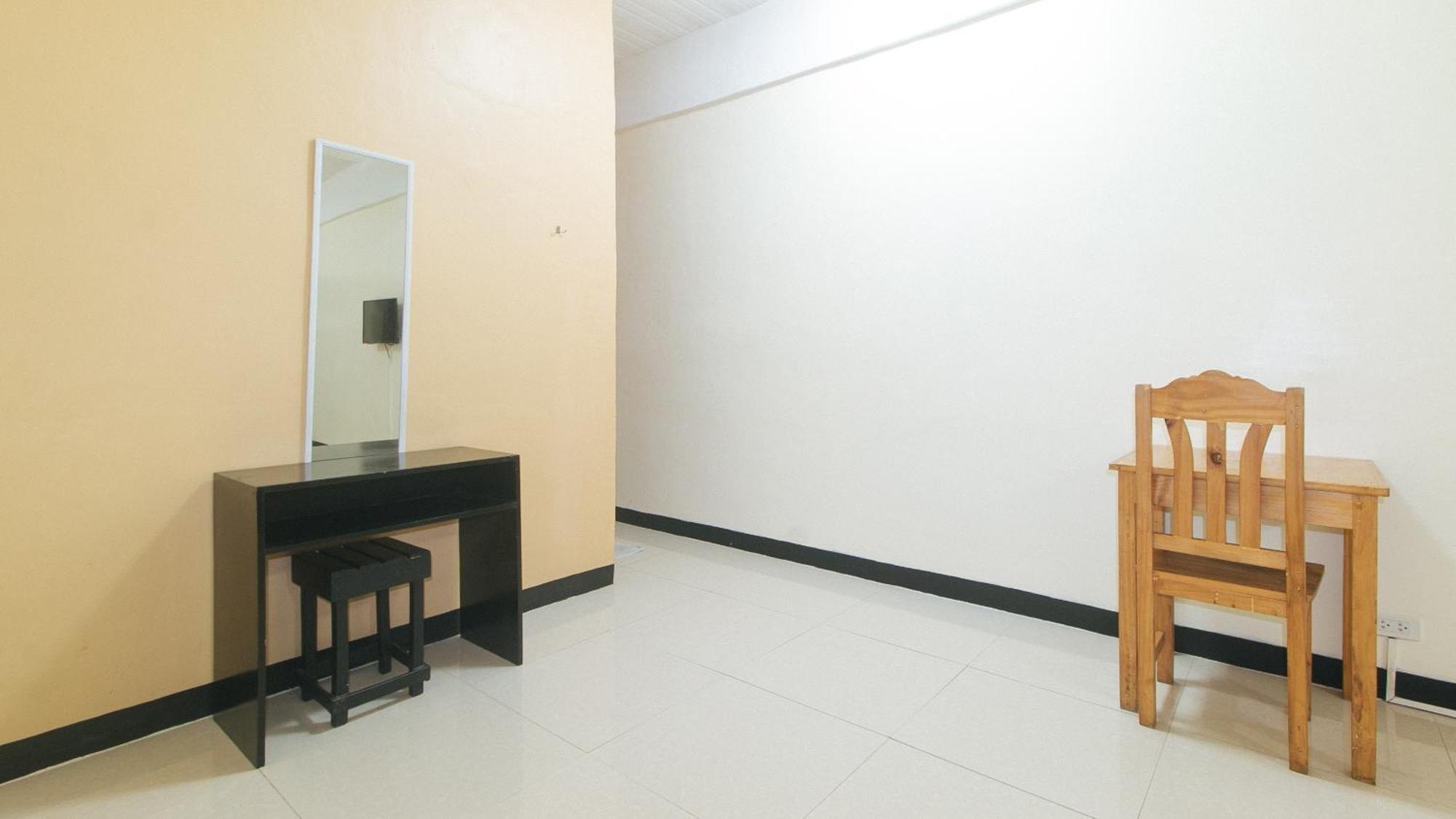 Reddoorz Near Sm City Muntinlupa San Pedro  Eksteriør billede