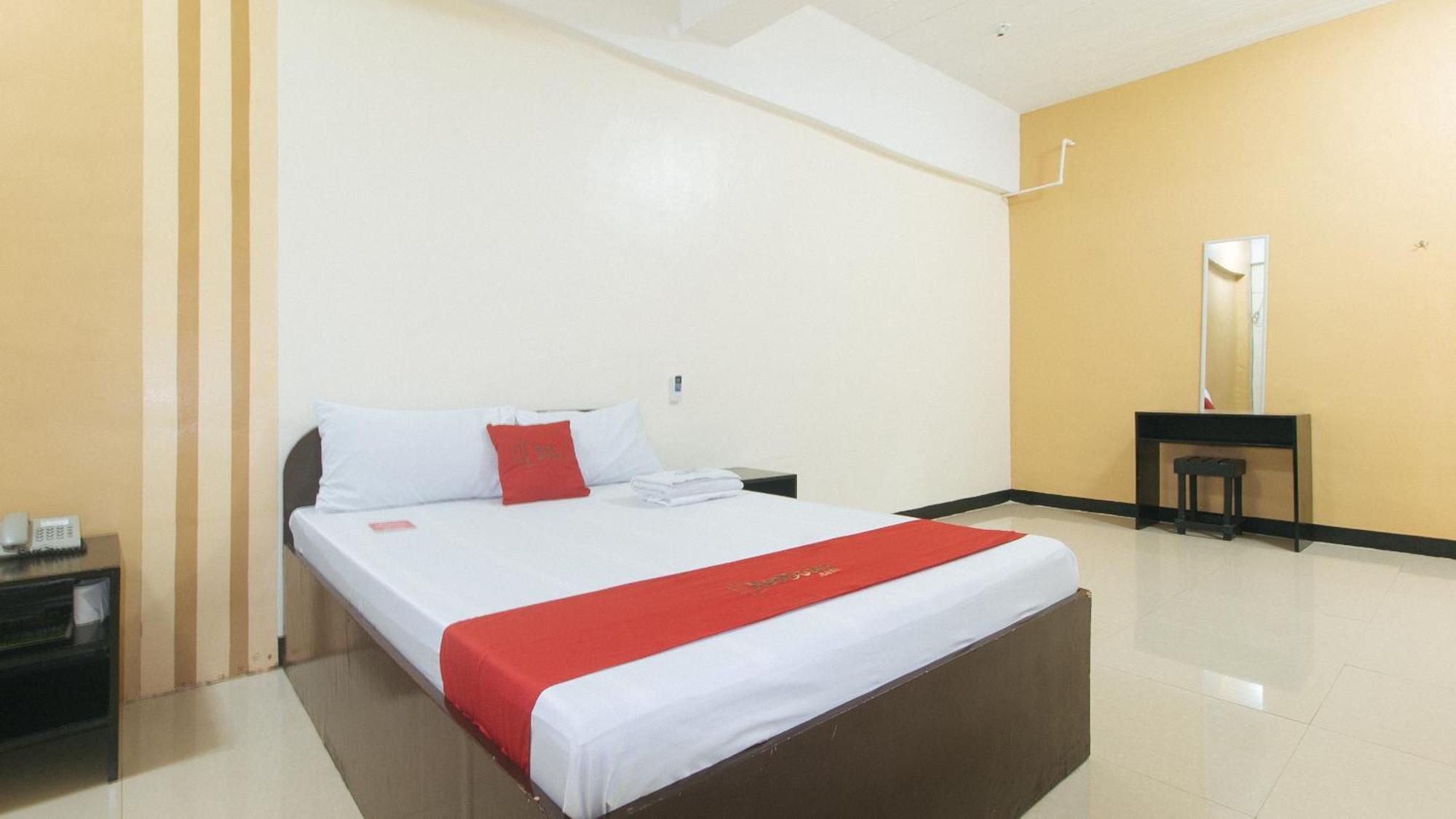 Reddoorz Near Sm City Muntinlupa San Pedro  Eksteriør billede