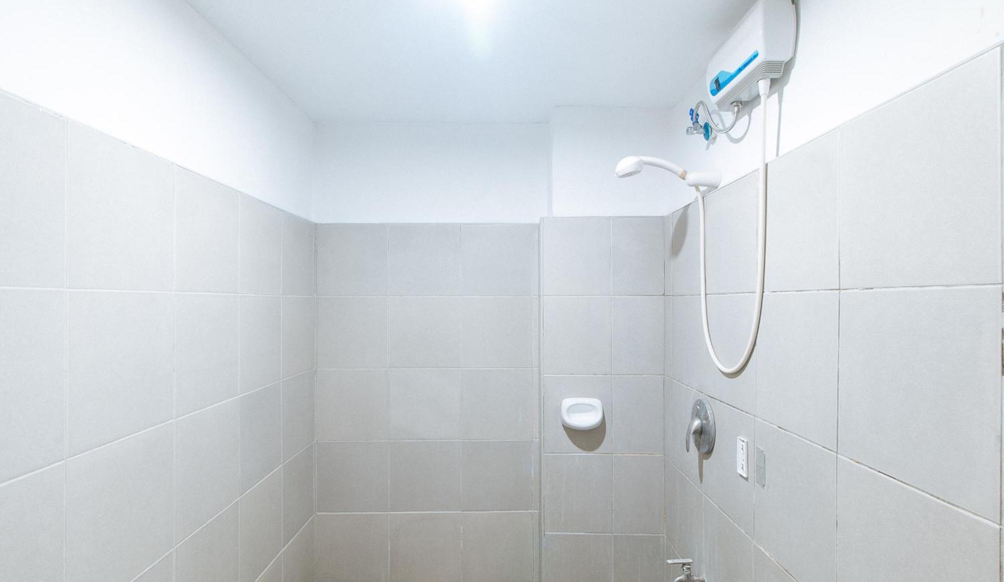 Reddoorz Near Sm City Muntinlupa San Pedro  Eksteriør billede